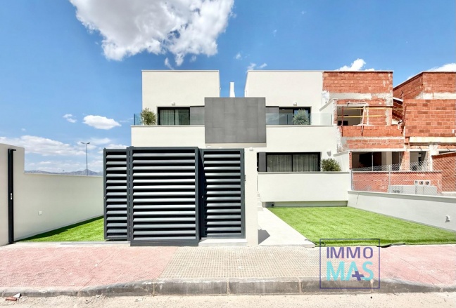 Adosado - Obra nueva - Cox - San Fernando