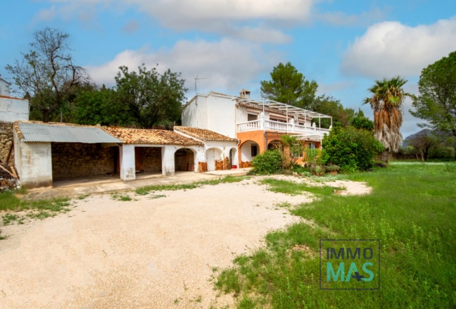 Finca - Revente -
            Parcent - 2129