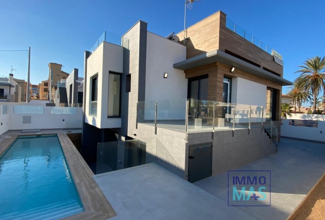 Villa - Nieuwbouw  - Torrevieja - La Mata Pueblo