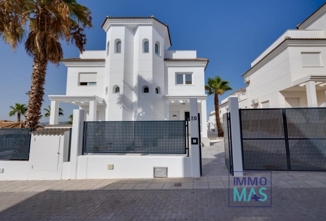 Villa - Obra nueva -
            San Fulgencio - N7324