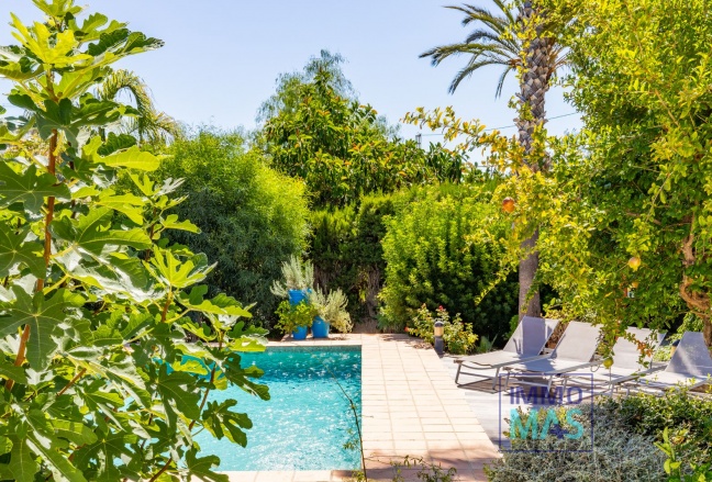 Villa - Reventa -
            Moraira - 2559V-E