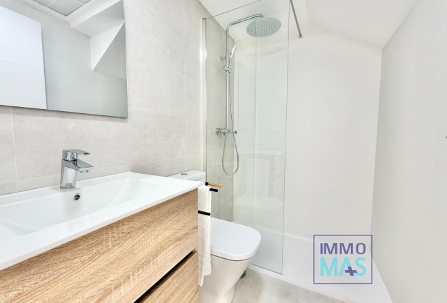 Nouvelle construction - Maison de ville - Cox - San Fernando