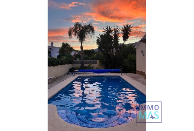 Resale - Villa - Orba