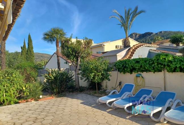 Resale - Villa - Orba