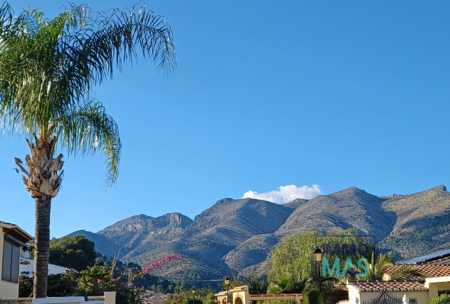 Resale - Villa - Orba