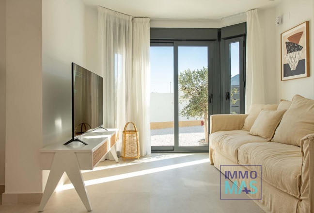 New Build - Townhouse - Cox - San Fernando