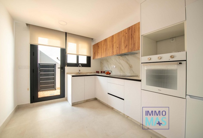 New Build - Townhouse - Cox - San Fernando