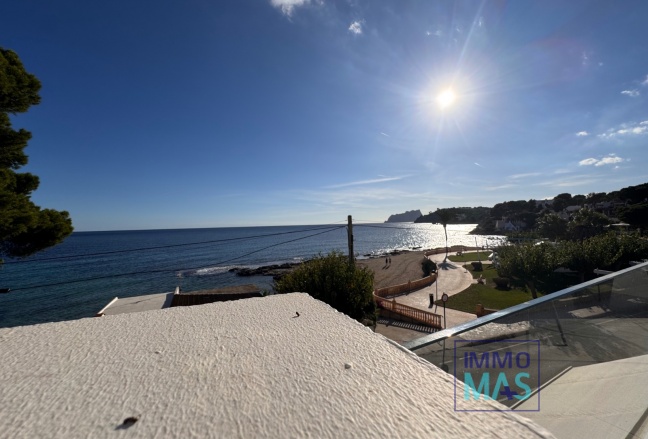 Resale - Villa - Moraira