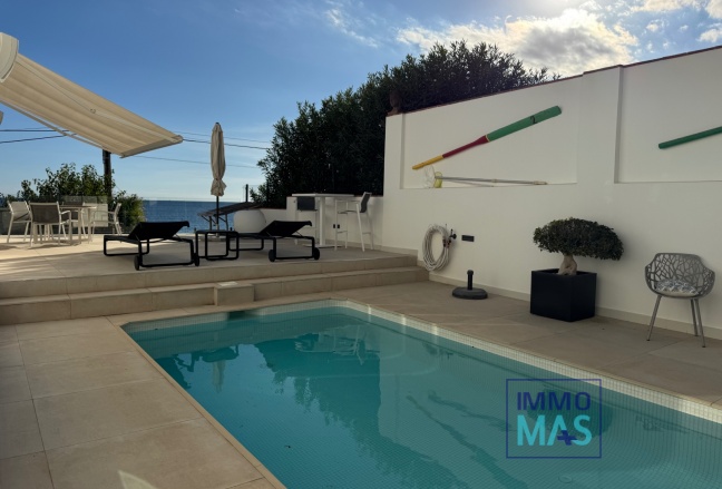 Resale - Villa - Moraira