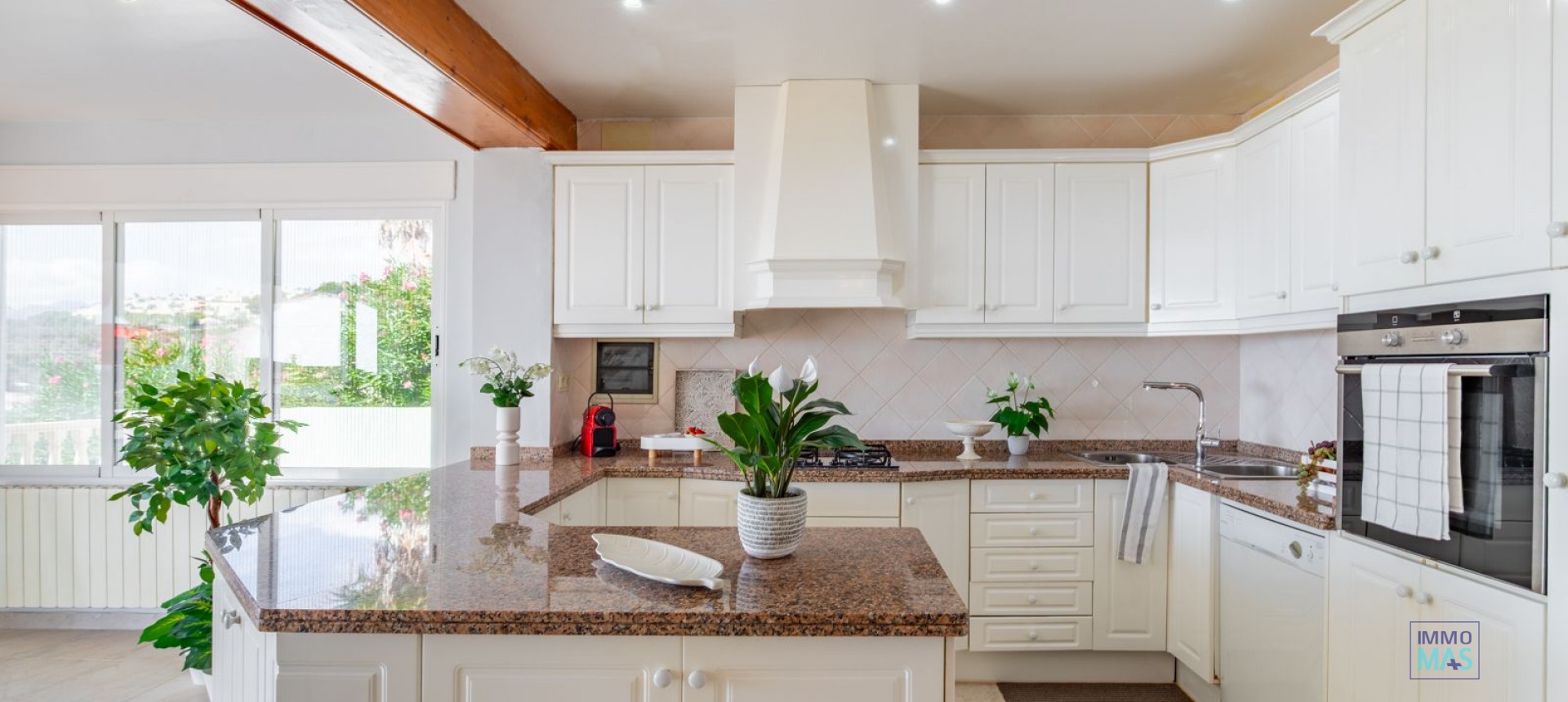 Resale - Villa - Moraira - Benimeit