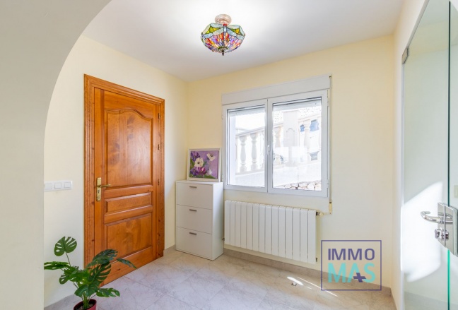 Resale - Villa - Moraira - Benimeit