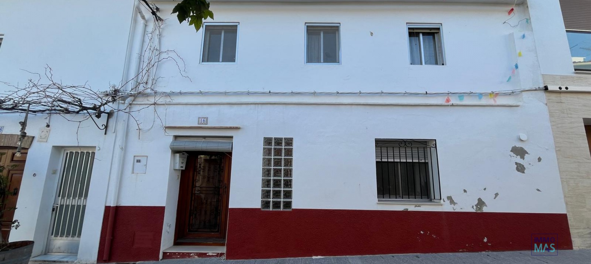 Resale - Villa - Orba