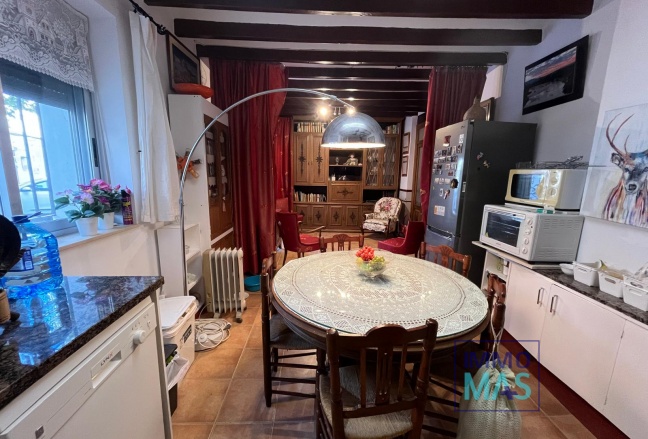 Resale - Villa - Orba