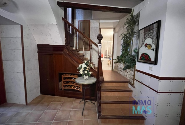 Resale - Villa - Orba