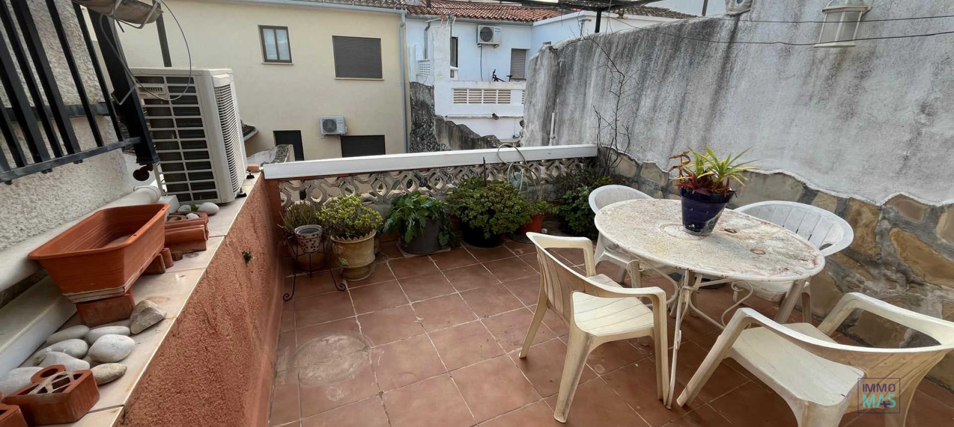 Resale - Villa - Orba