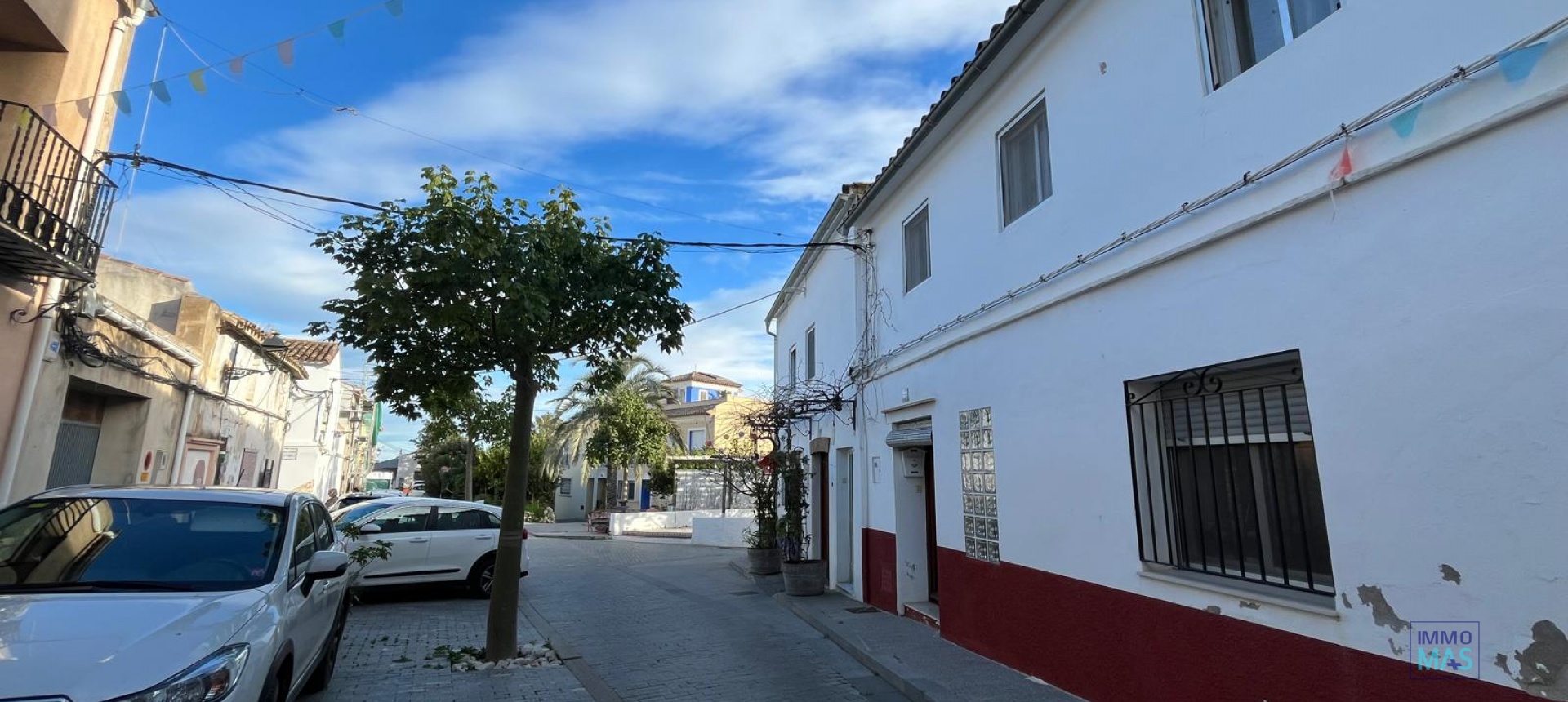 Resale - Villa - Orba