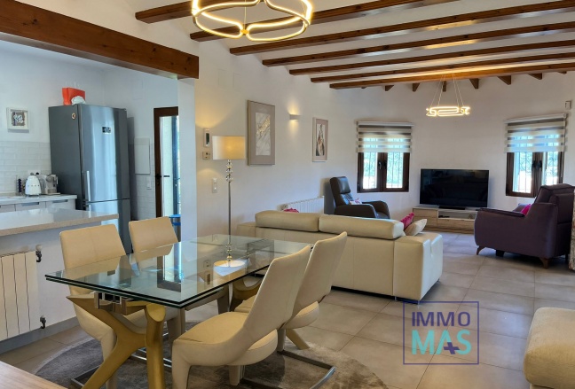 Resale - Villa - Alcalalí