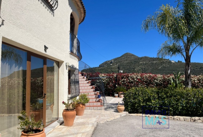 Resale - Villa - Alcalalí