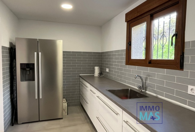 Resale - Villa - Alcalalí