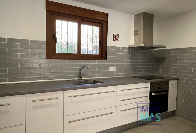 Resale - Villa - Alcalalí