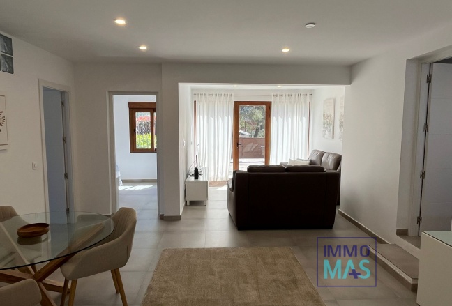 Resale - Villa - Alcalalí