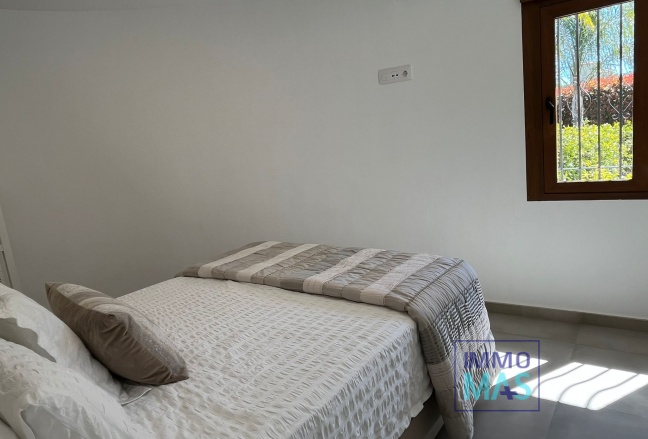 Resale - Villa - Alcalalí