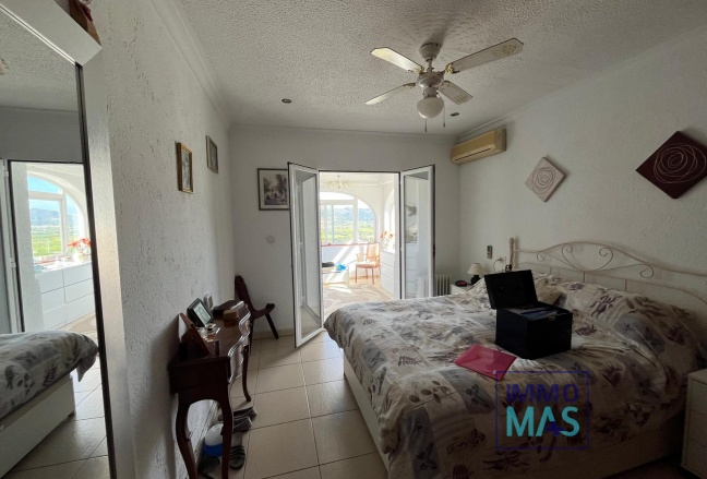 Resale - Villa - Orba