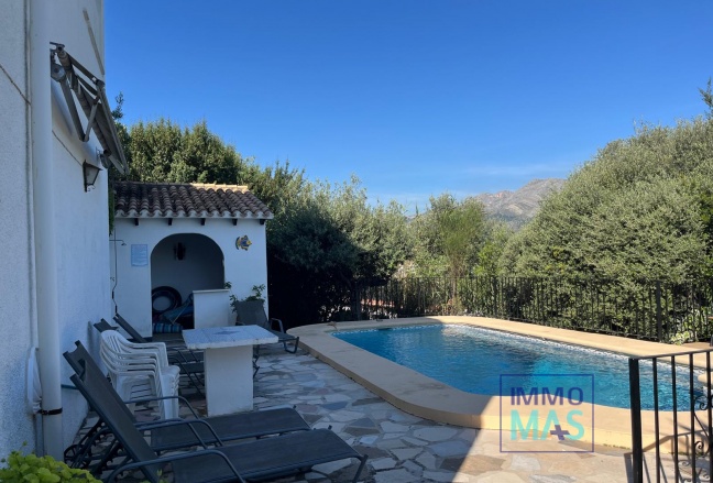 Resale - Villa - Orba