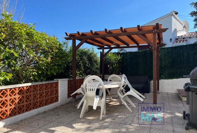 Resale - Villa - Orba