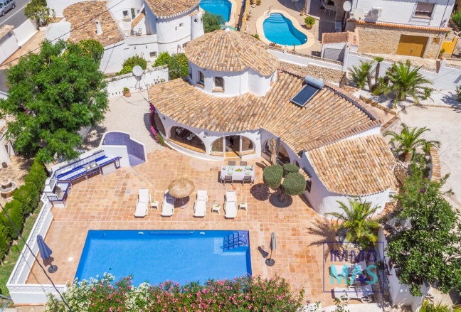 Resale - Villa - Benissa - Baladrar