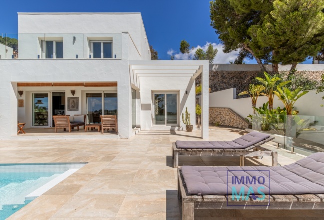 Resale - Villa - Moraira - Benimeit