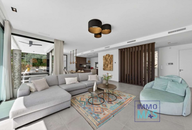 Resale - Villa - Benissa