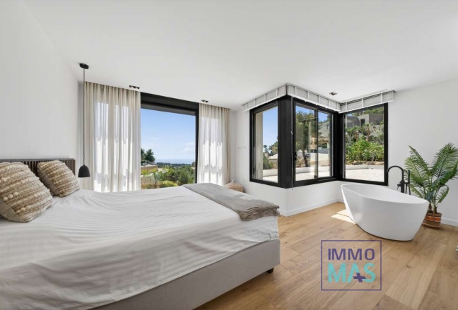 Resale - Villa - Benissa