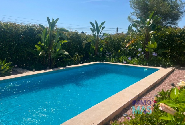 Resale - Villa - Alcalalí