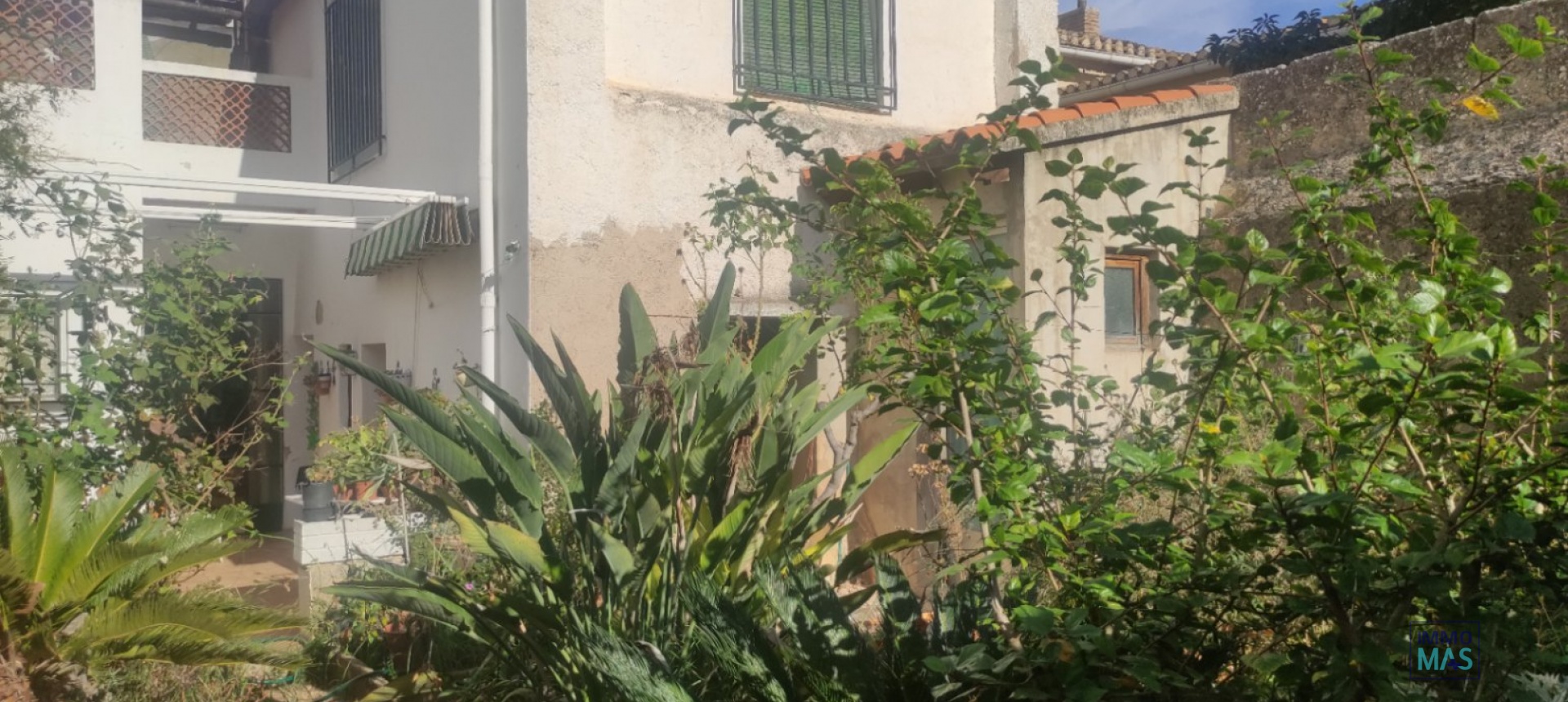 Resale - town_house - Sagra