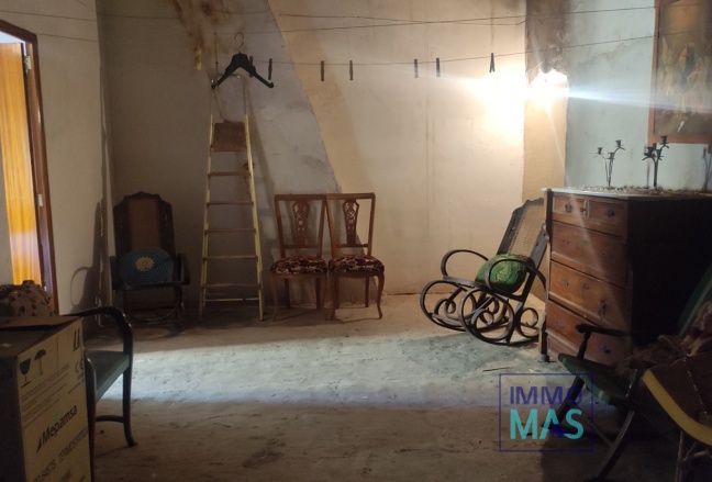 Resale - town_house - Sagra