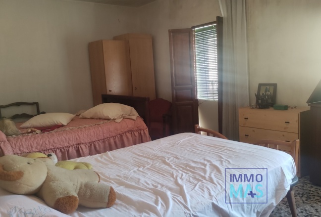 Resale - town_house - Sagra