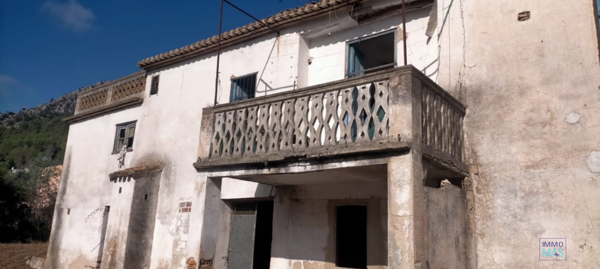 Resale - Villa - Orba
