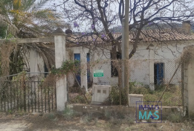 Resale - Villa - Orba