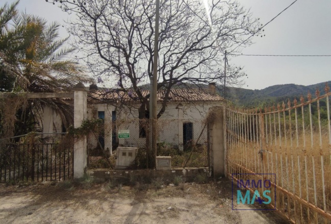 Resale - Villa - Orba