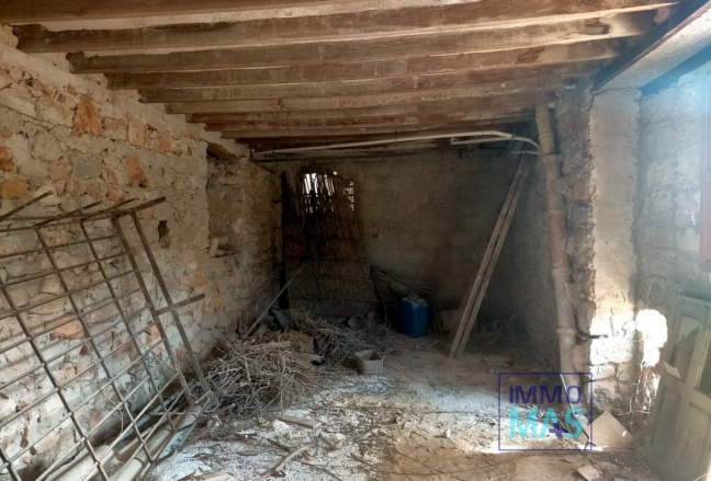 Resale - Villa - Orba