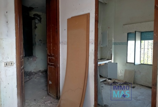 Resale - Villa - Orba