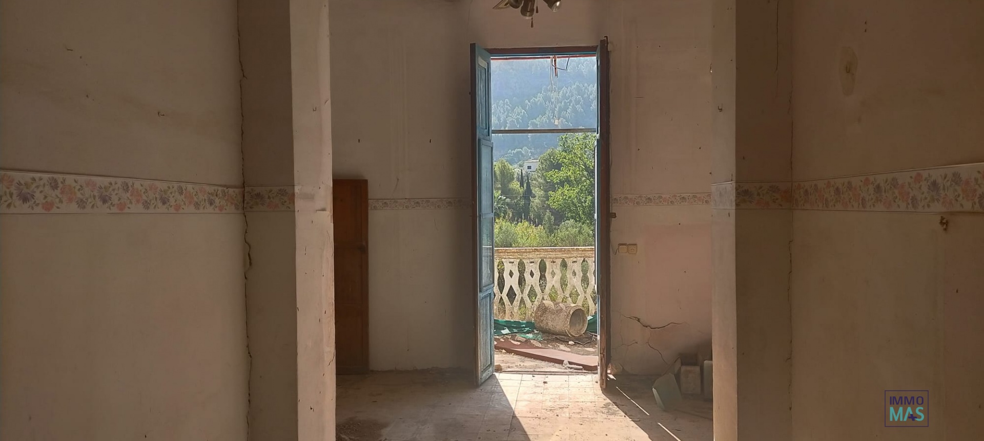 Resale - Villa - Orba