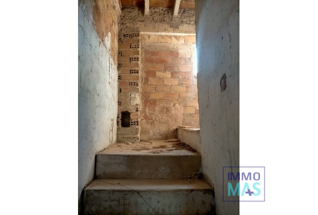 Resale - Villa - Orba
