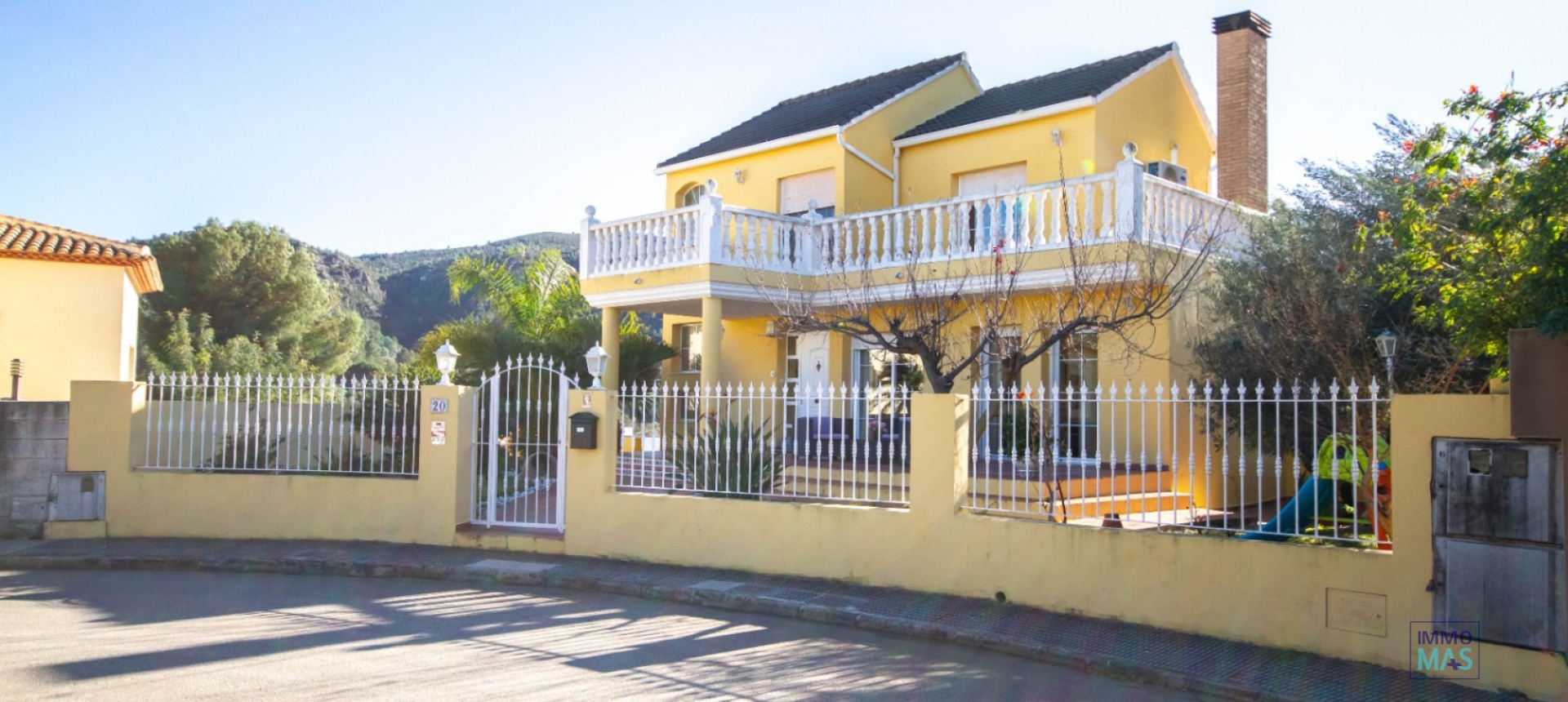 Resale - Villa - Orba