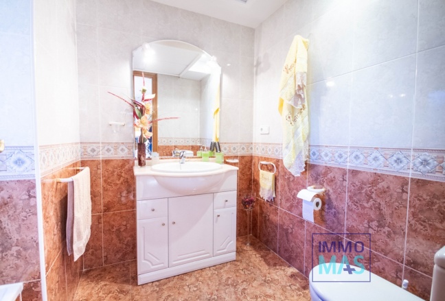 Resale - Villa - Orba