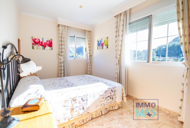 Resale - Villa - Orba