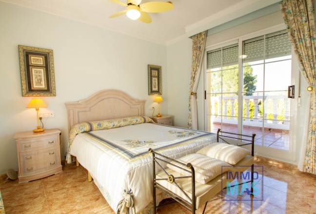 Resale - Villa - Orba