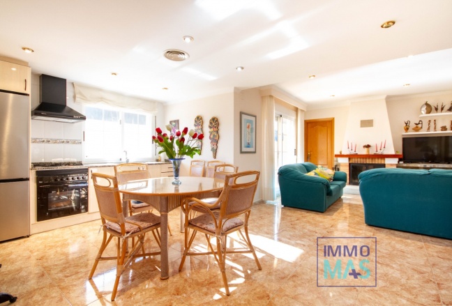 Resale - Villa - Orba