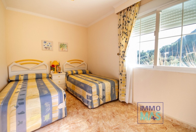 Resale - Villa - Orba
